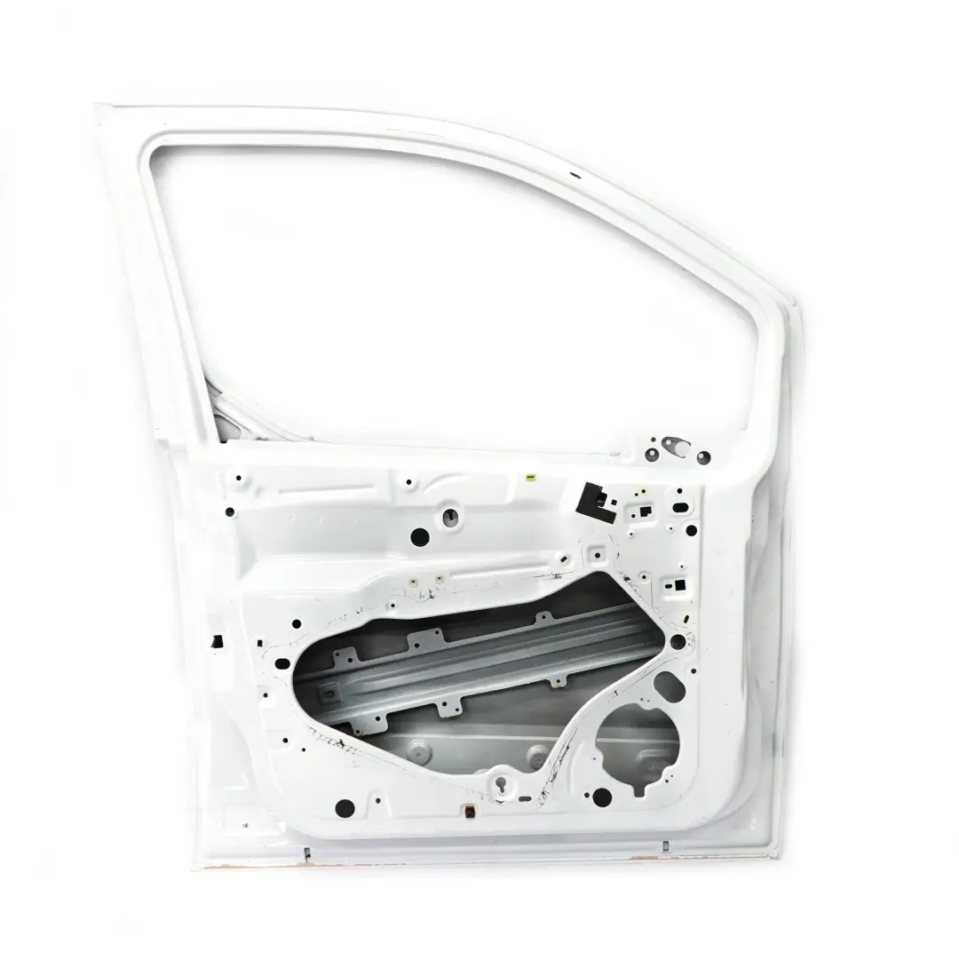 Couvercle de porte avant gauche Frozen White - Z2 pour Ford Transit Connect à propos du numéro de pièce 2321925 Ford Transit Connect Couvercle de porte avant gauche Frozen White - Z2 - SKU 2321925-FW - Numéro de pièce 2321925