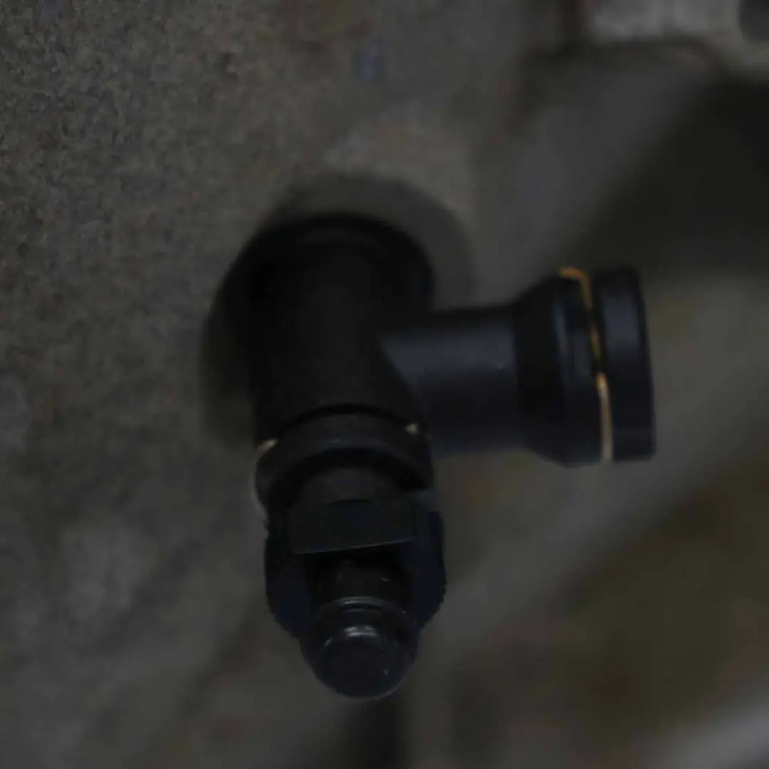 MK8 Manual Gearbox 6 Speed MT82 DC1R-7003-AC RWD WARRANTY to Ford Transit with Part number 2322020 Ford Transit MK8 Manual Gearbox 6 Speed MT82 DC1R-7003-AC RWD WARRANTY - SKU 2322020 - Part number 2322020