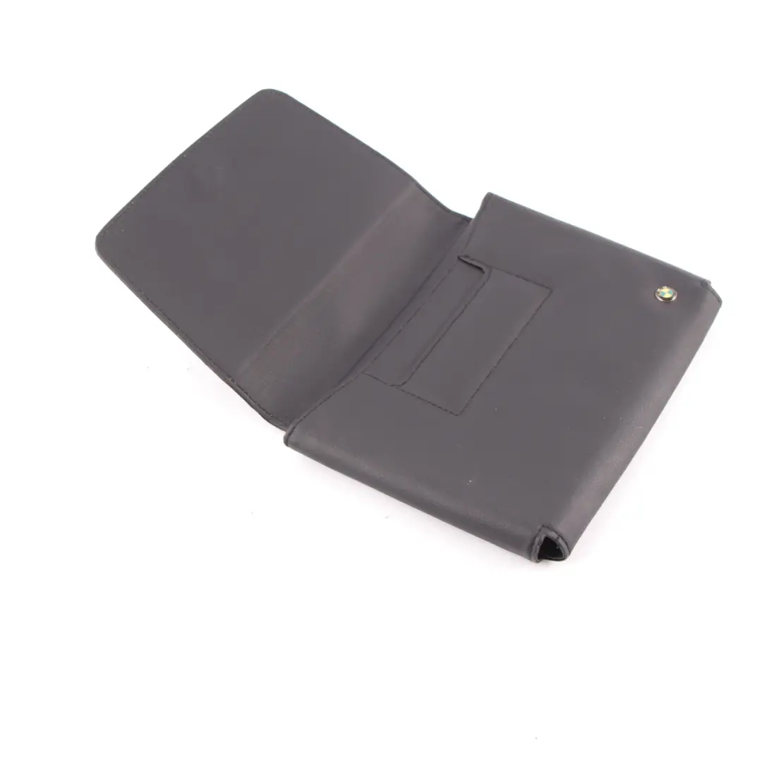 Bordbuchetui BMW Kunstleder DIN A5+ für BMW 1 3 5 er E60 E87 E90 mit Teilenummer 2359744 BMW 1 3 5 er E60 E87 E90 Bordbuchetui BMW Kunstleder DIN A5+ - SKU 2359744-4 - Teilenummer 2359744
