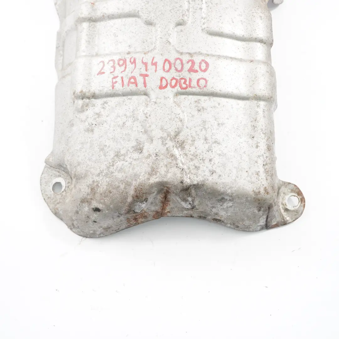 Plaque de protection thermique convertisseur catalytique pour Fiat Doblo 2 à propos du numéro de pièce 2399440020 Fiat Doblo 2 Plaque de protection thermique convertisseur catalytique - SKU 2399440020 - Numéro de pièce 2399440020