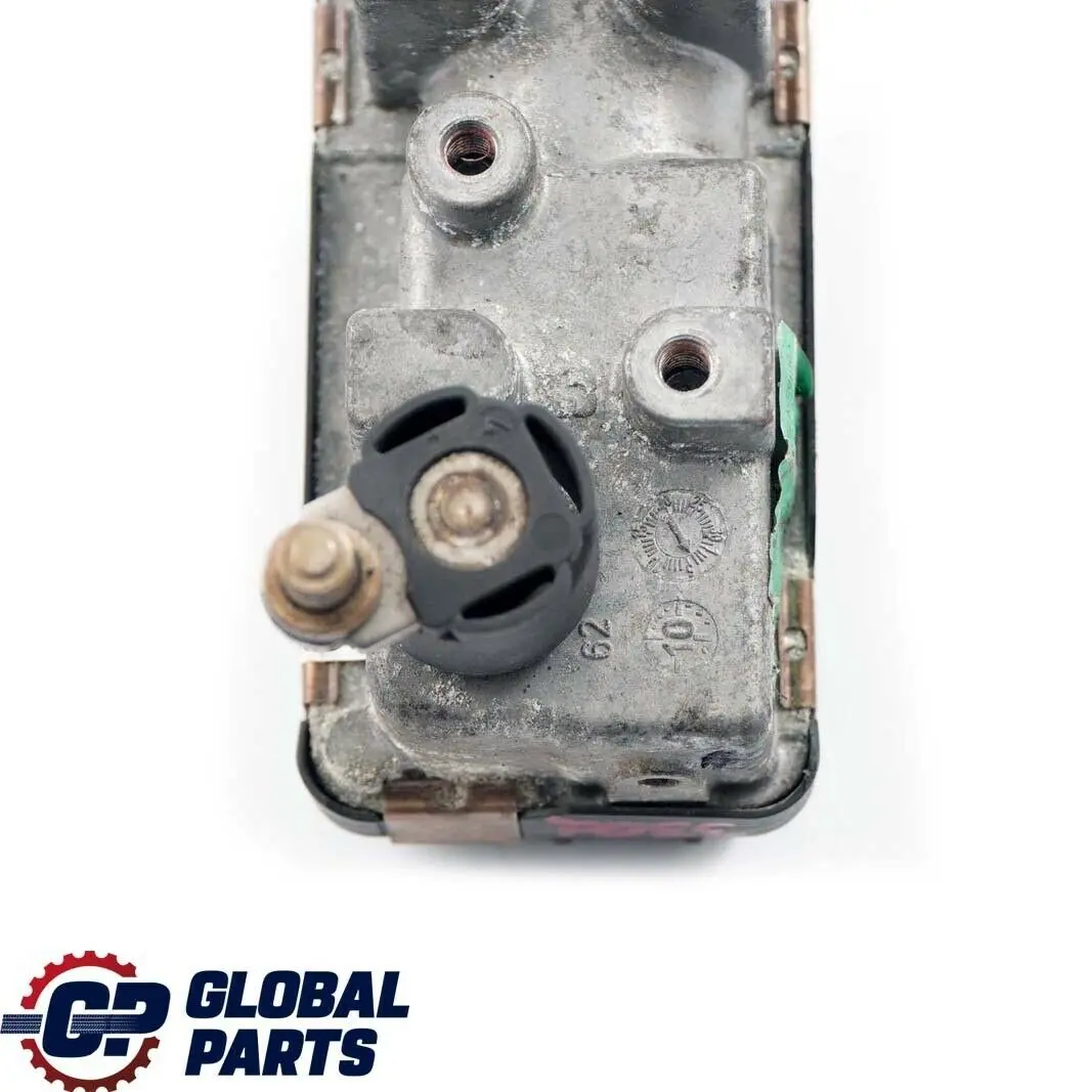 N57 Regolatore Turbocompressore per BMW E90 E91 LCI 325D 330D F10 525D 530D con numero di parte 7799758 BMW E90 E91 LCI 325D 330D F10 525D 530D N57 Regolatore Turbocompressore - SKU 2414331-1 - Numero di parte 7799758