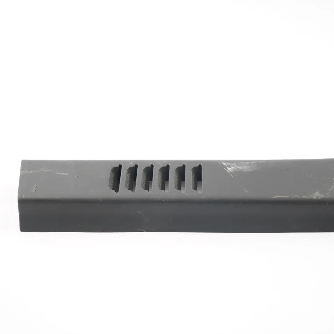 Rivestimento pannello colonna D Posteriore Destro per Renault Trafic con numero di parte 242969846R Renault Trafic Rivestimento pannello colonna D Posteriore Destro - SKU 242969846R - Numero di parte 242969846R