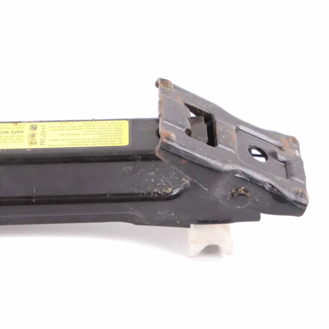 General Motors Gato elevación rueda Herramienta Tuerca Llave 09127172 para GM con número de pieza 24437084 GM General Motors Gato elevación rueda Herramienta Tuerca Llave 09127172 - SKU 24437084 - Número de pieza 24437084