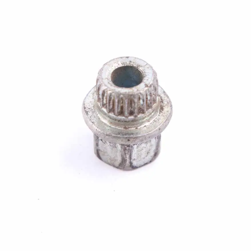 Bullone di sicurezza Set bloccaggio ruota dadi per BMW F20 F21 F30 F31 F33 con numero di parte 2453961 BMW F20 F21 F30 F31 F33 Bullone di sicurezza Set bloccaggio ruota dadi - SKU 2453961-1 - Numero di parte 2453961