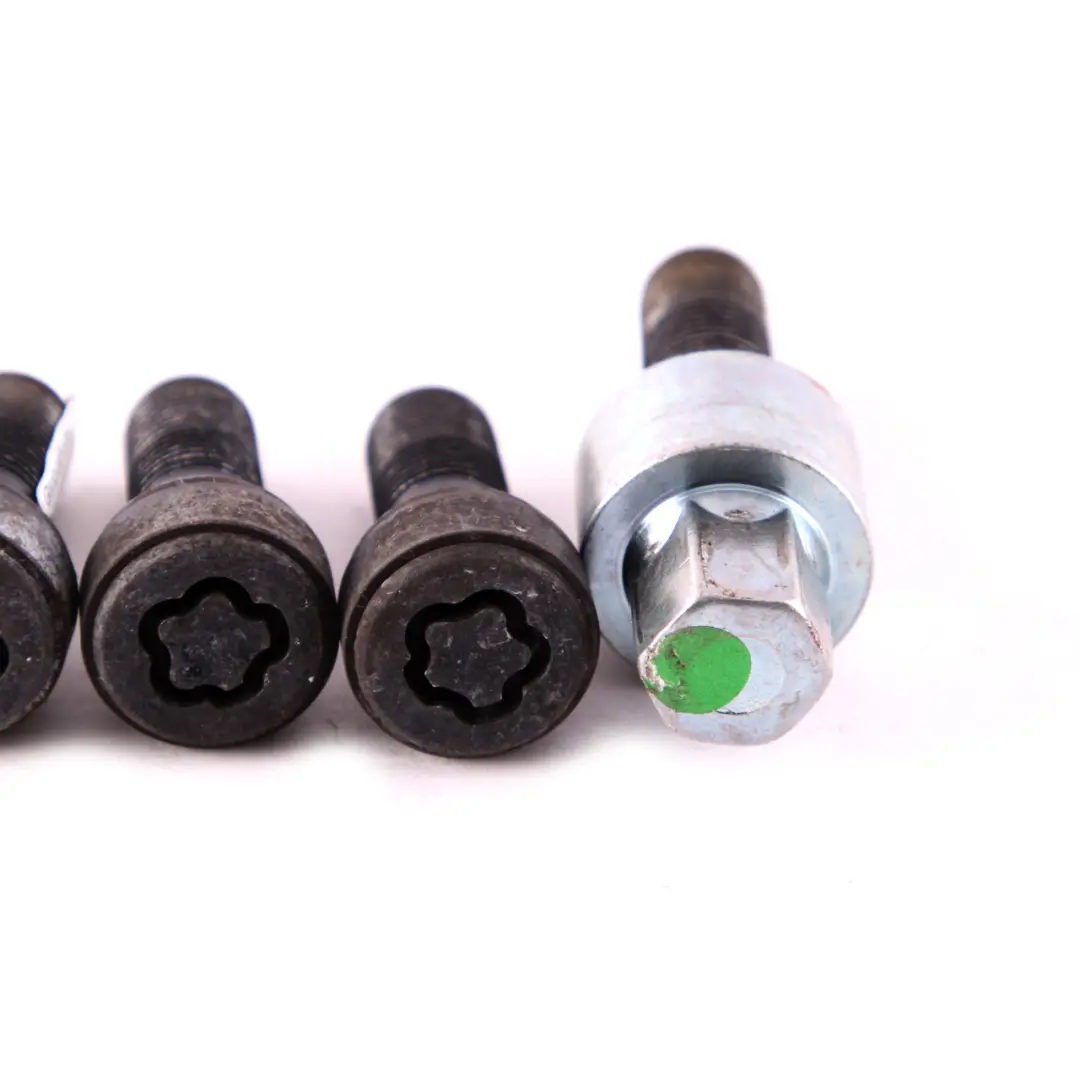 BMW F20 F21 F30 F31 F33 Śruby Zabezpieczające Koło Komplet - SKU 2453961 - Numer Części 2453960