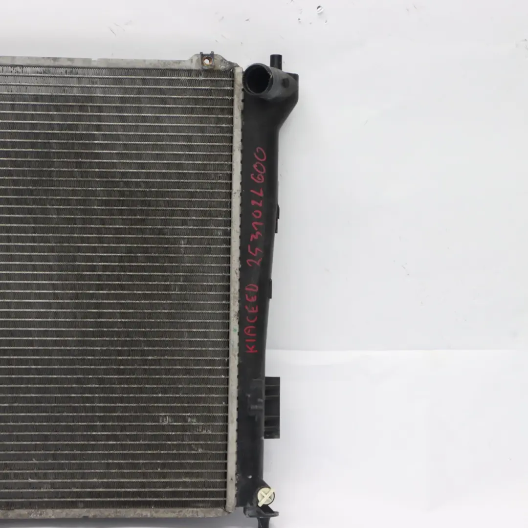 Radiateur de refroidissement Kia Ceed I Radiateur d'eau pour à propos du numéro de pièce 253102L600 Radiateur de refroidissement Kia Ceed I Radiateur d'eau - SKU 253102L600 - Numéro de pièce 253102L600