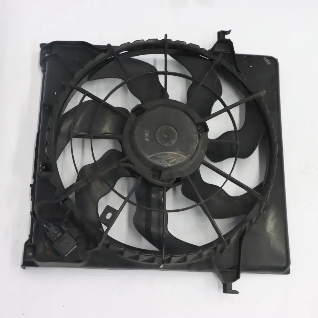 Cooling Radiator Fan Shroud Coolant Motor Unit to Kia Ceed with Part number 253501H700 Kia Ceed Cooling Radiator Fan Shroud Coolant Motor Unit - SKU 253501H700 - Part number 253501H700