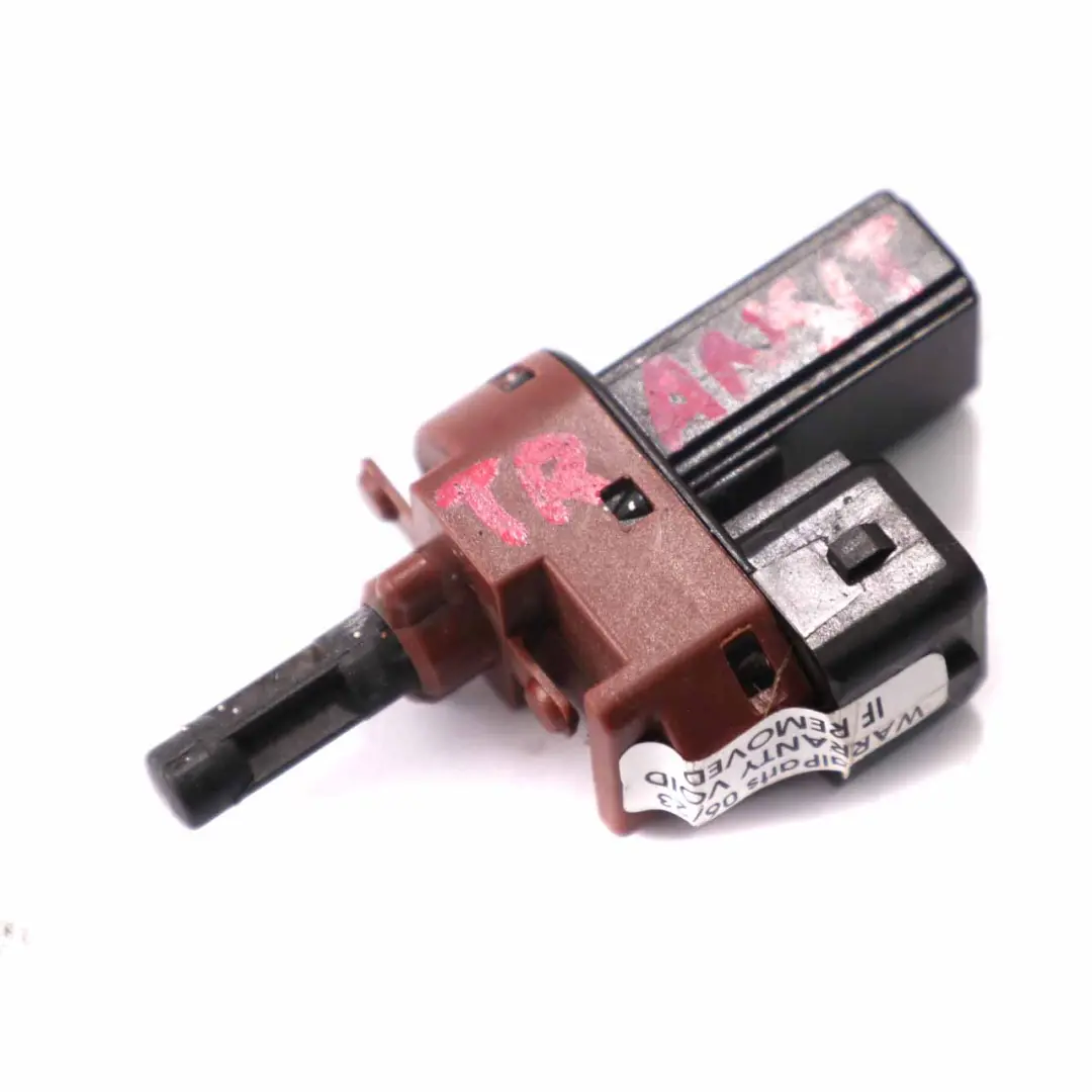 Interruptor de Luz de Freno Pedal Control Sensor para Ford Transit con número de pieza 256T7C534AA Ford Transit Interruptor de Luz de Freno Pedal Control Sensor - SKU 256T7C534AA - Número de pieza 256T7C534AA