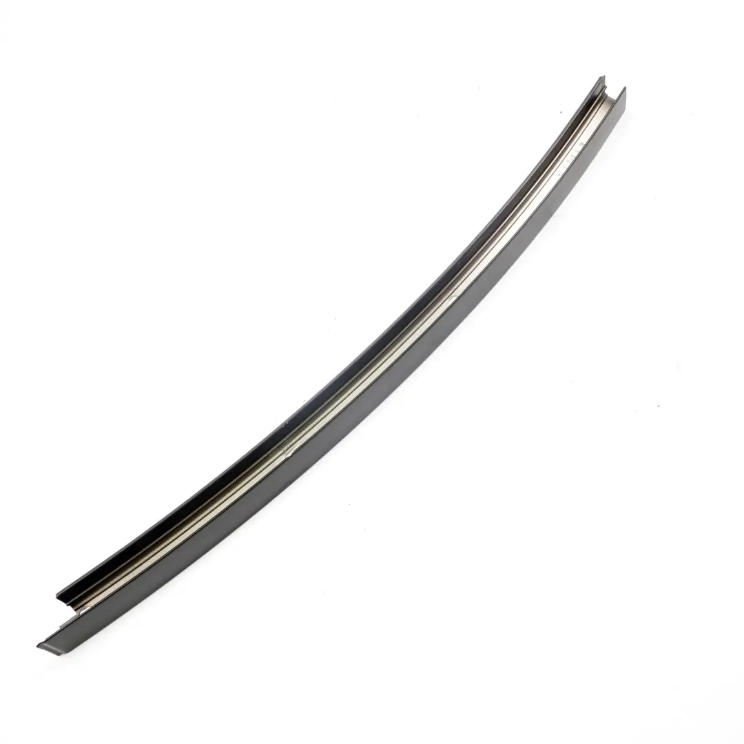 BMW F10 Window Guide Web Cover Trim noir arriere droit - SKU 2577238 - Numéro de pièce 2577238