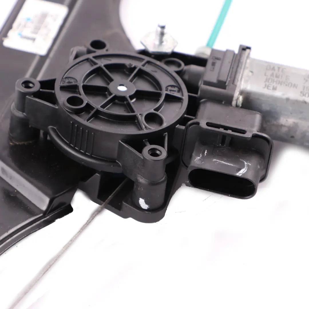 Lève-vitre de porte avec moteur avant gauche pour BMW 2 F45 Active Tourer à propos du numéro de pièce 2579945 BMW 2 F45 Active Tourer Lève-vitre de porte avec moteur avant gauche - SKU 2579945 - Numéro de pièce 2579945