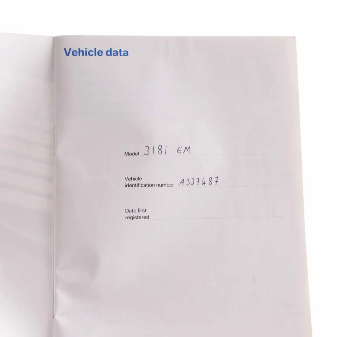 Owner's Handbook Instructions Pouch Case Wallet Set to BMW E90 E91 with Part number 2600266 BMW E90 E91 Owner's Handbook Instructions Pouch Case Wallet Set - SKU 2600266-1 - Part number 2600266
