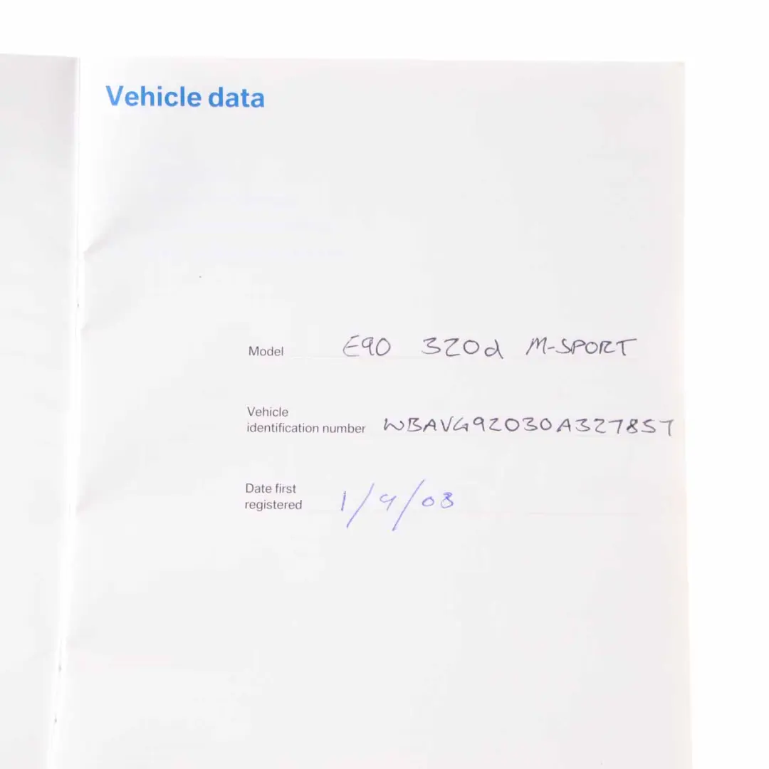 Service Booklet Owner's Handbook Instructions Pouch Case Wallet to BMW E90 E91 with Part number 2600266 BMW E90 E91 Service Booklet Owner's Handbook Instructions Pouch Case Wallet - SKU 2600266-3 - Part number 2600266