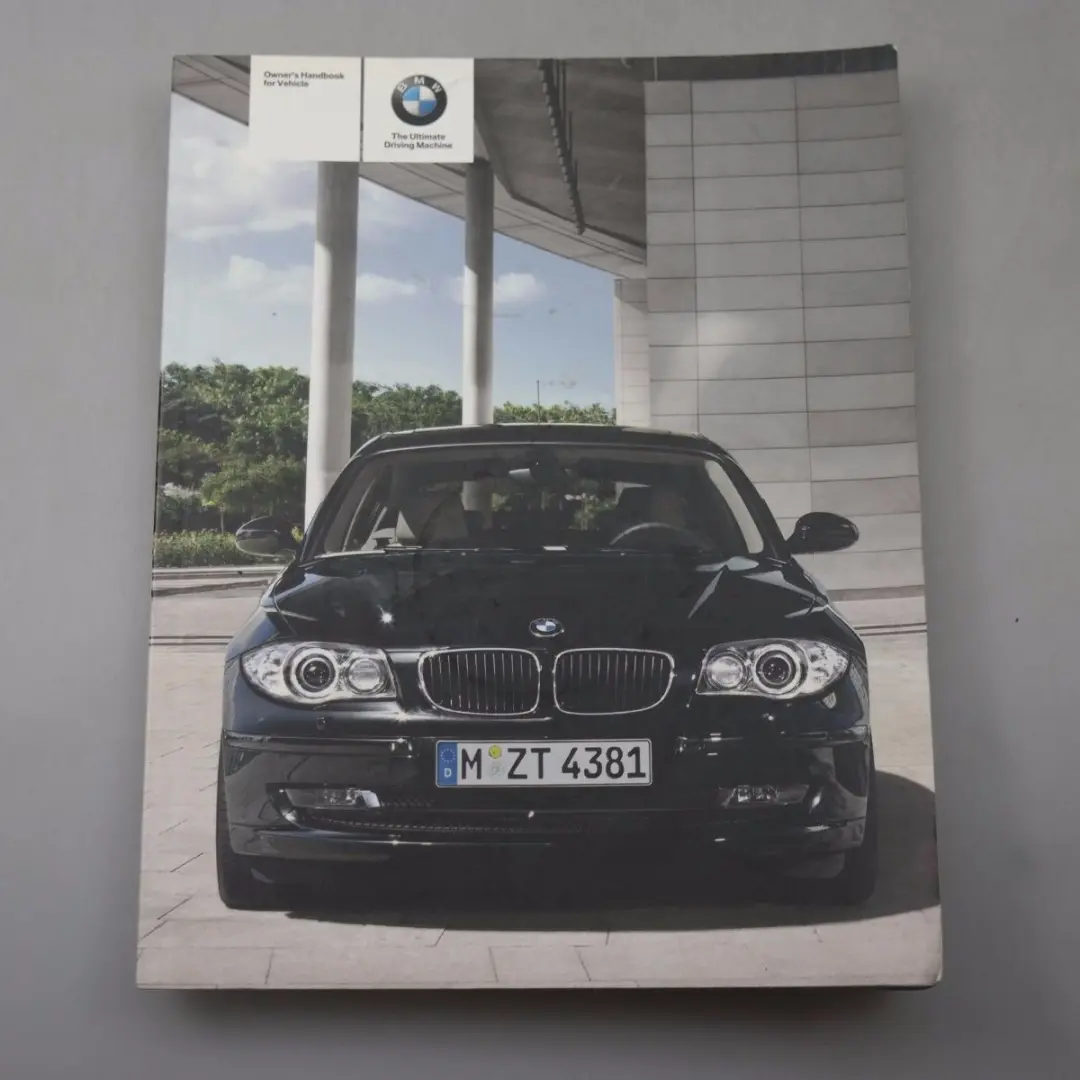 BMW 1 er E81 E87 LCI Betriebsanleitung ENGLISCH + Bezug - SKU 2604030 - Teilenummer 2604030
