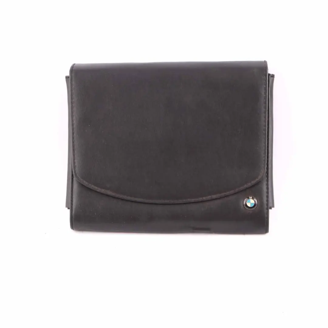 Etui Schowek na Książkę Dokumenty do BMW E90 E91 LCI o numerze 2605543 BMW E90 E91 LCI Etui Schowek na Książkę Dokumenty - SKU 2605543 - Numer Części 2605543