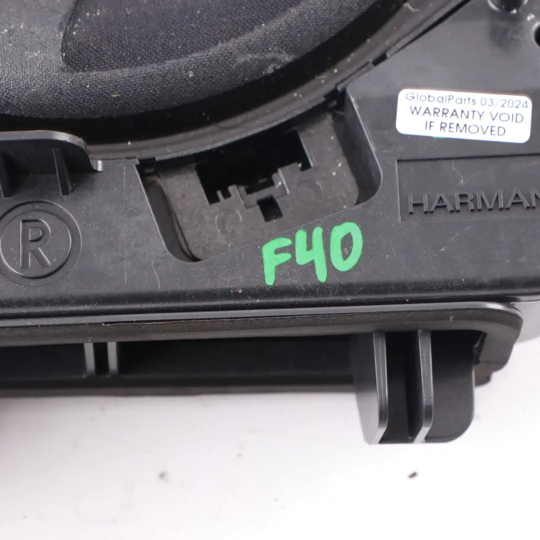 Altoparlante Centrale Subwoofer Woofer Destro Harman Kardon per BMW F40 con numero di parte 2622666 BMW F40 Altoparlante Centrale Subwoofer Woofer Destro Harman Kardon - SKU 2622666 - Numero di parte 2622666