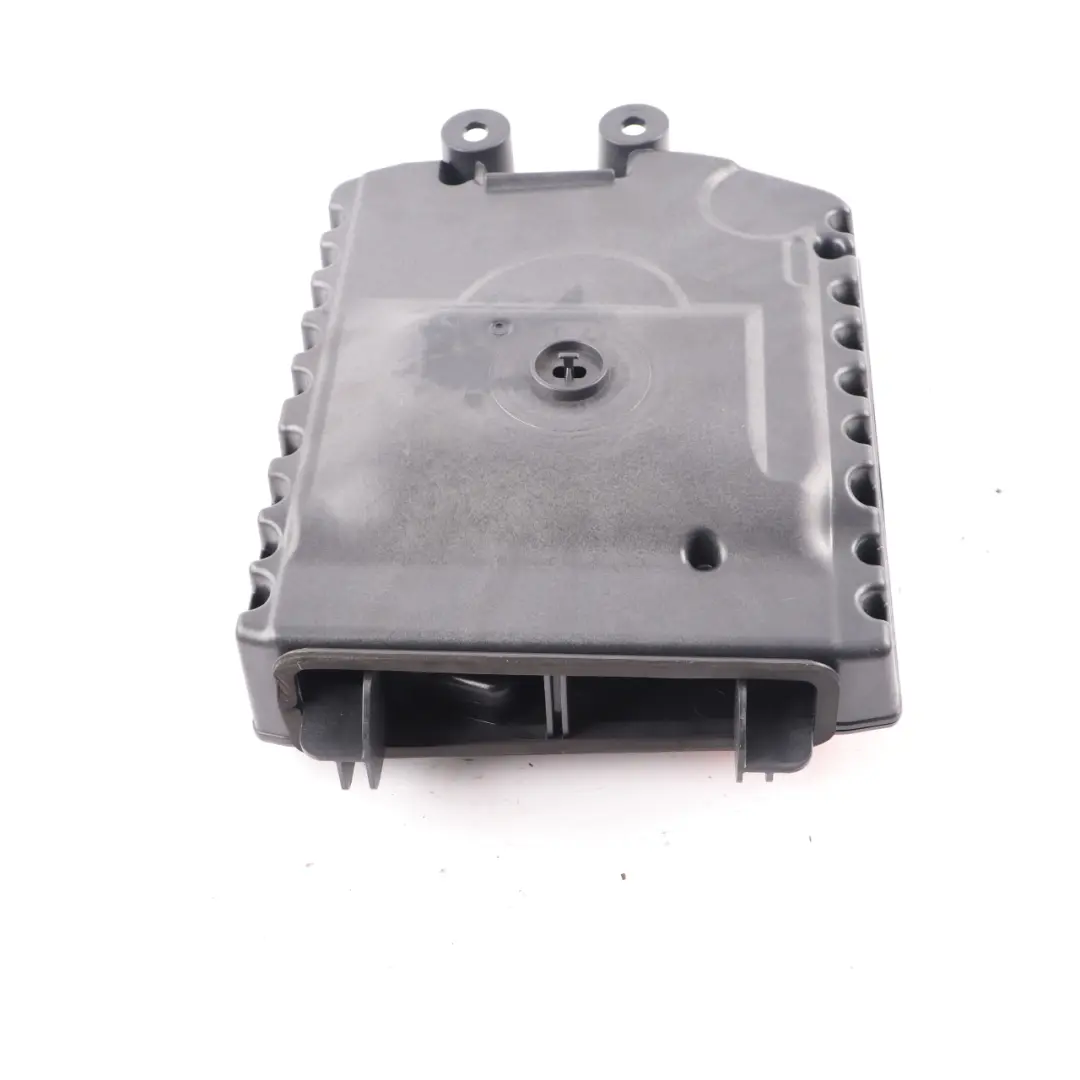 Altoparlante Centrale Subwoofer Woofer Destro Harman Kardon per BMW F40 con numero di parte 2622666 BMW F40 Altoparlante Centrale Subwoofer Woofer Destro Harman Kardon - SKU 2622666 - Numero di parte 2622666