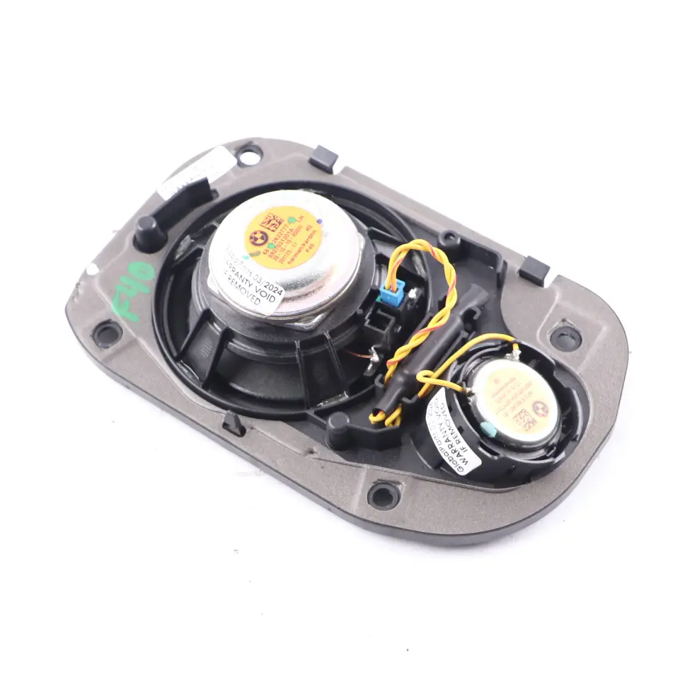 Rivestimento Padiglione Hifi Superiore Sinistro Harman Kardon per BMW F40 con numero di parte 2622777 BMW F40 Rivestimento Padiglione Hifi Superiore Sinistro Harman Kardon - SKU 2622777 - Numero di parte 2622777