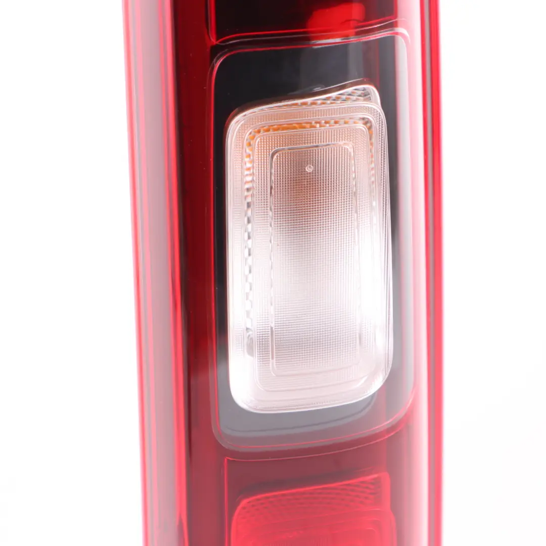 Piloto trasero Derecho Tail Light para Renault Trafic 3 Vauxhall Vivaro B con número de pieza 265504656R Renault Trafic 3 Vauxhall Vivaro B Piloto trasero Derecho Tail Light - SKU 265504656R - Número de pieza 265504656R