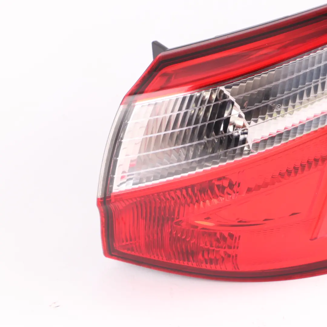 Quashqai J10 MK1 Rear Lamp Right O/S Tail Light Side Panel to Nissan with Part number 26550BR50A Nissan Quashqai J10 MK1 Rear Lamp Right O/S Tail Light Side Panel - SKU 26550BR50A - Part number 26550BR50A