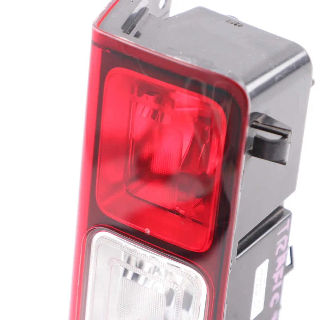 Lampa Cofania Tylna Prawy Tył do Renault Trafic 3 Opel Vivaro B o numerze 265549399R Renault Trafic 3 Opel Vivaro B Lampa Cofania Tylna Prawy Tył - SKU 265549399R - Numer Części 265549399R