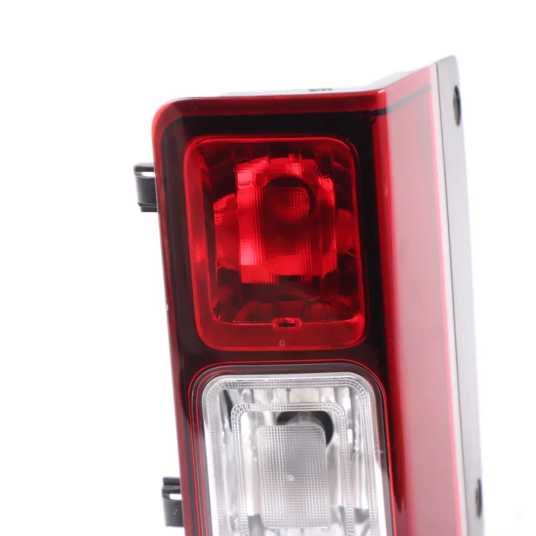 Fendinebbia Renault Trafic 3 Opel Vivaro B Lampad posteriore sinistra per con numero di parte 265598103R Fendinebbia Renault Trafic 3 Opel Vivaro B Lampad posteriore sinistra - SKU 265598103R - Numero di parte 265598103R