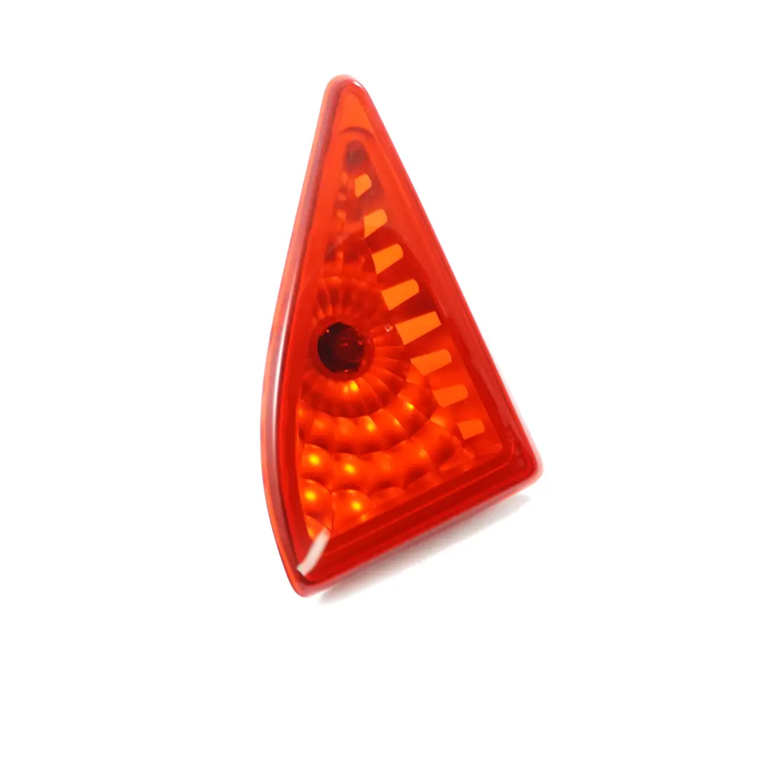 Feu stop arrière pour Renault Master 3 Opel Movano B à propos du numéro de pièce 265900021R Renault Master 3 Opel Movano B Feu stop arrière - SKU 265900021R - Numéro de pièce 265900021R