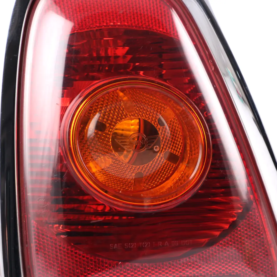 Lamp Mini Cooper R56 R57 Tail Light Cluster Trim Left N/S 2757009 to Rear with Part number 2751307 Rear Lamp Mini Cooper R56 R57 Tail Light Cluster Trim Left N/S 2757009 - SKU 2751307-5 - Part number 2751307