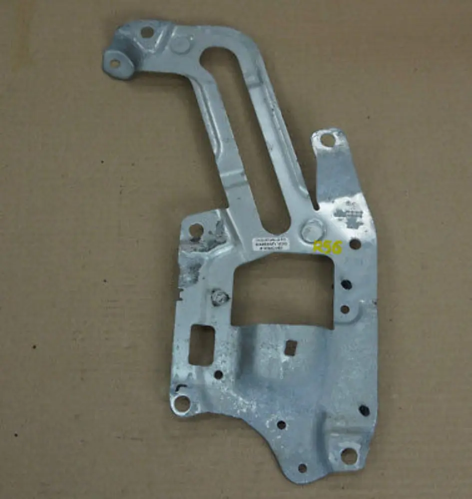 Blacha uchwyt mocowanie sterownika do Mini R56 R57 o numerze 51312751446 Mini R56 R57 Blacha uchwyt mocowanie sterownika - SKU 2751446 - Numer Części 51312751446