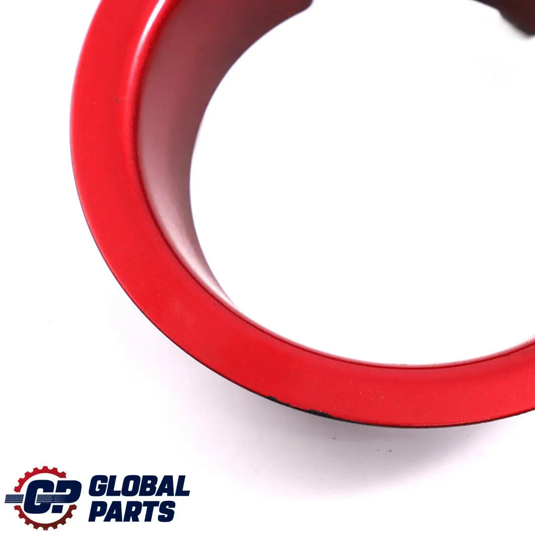 Carcasa Trampilla de Llenado que Rodea el Panel Rojo para Mini R56 con número de pieza 2751980 Mini R56 Carcasa Trampilla de Llenado que Rodea el Panel Rojo - SKU 2751980-RED - Número de pieza 2751980