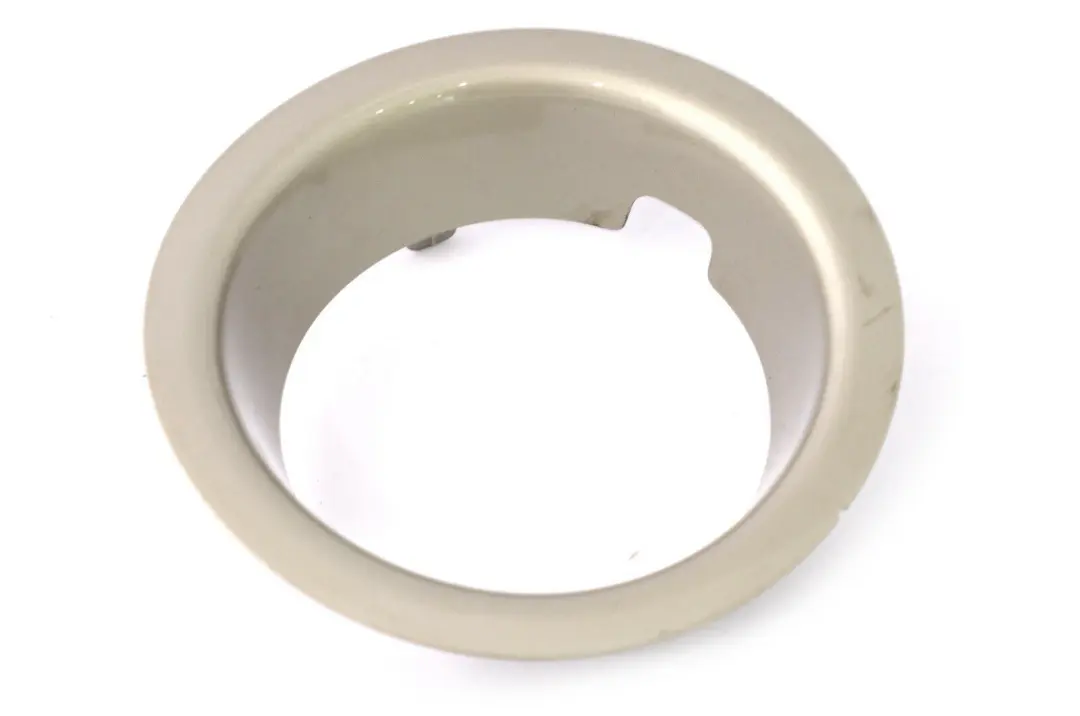 Panel Envolvente Tapa Depósito Combustible Plata Brillante para Mini Cooper S R56 con número de pieza 2751980 Mini Cooper S R56 Panel Envolvente Tapa Depósito Combustible Plata Brillante - SKU 2751980-SS - Número de pieza 2751980