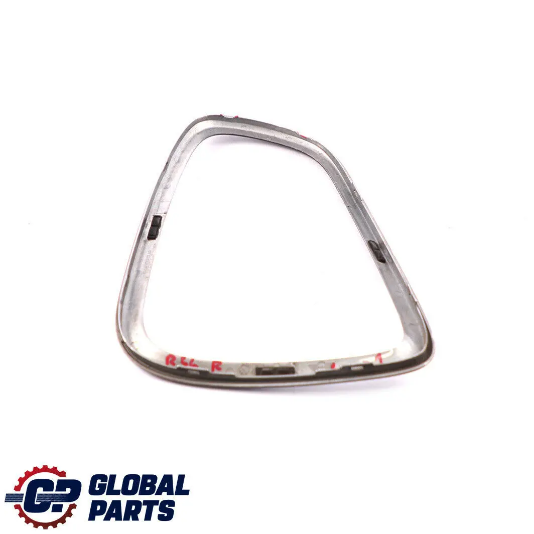 Finitura fanalino posteriore destro Nero per Mini Cooper R56 R55 R57 R58 con numero di parte 2752244 Mini Cooper R56 R55 R57 R58 Finitura fanalino posteriore destro Nero - SKU 2752244-1 - Numero di parte 2752244