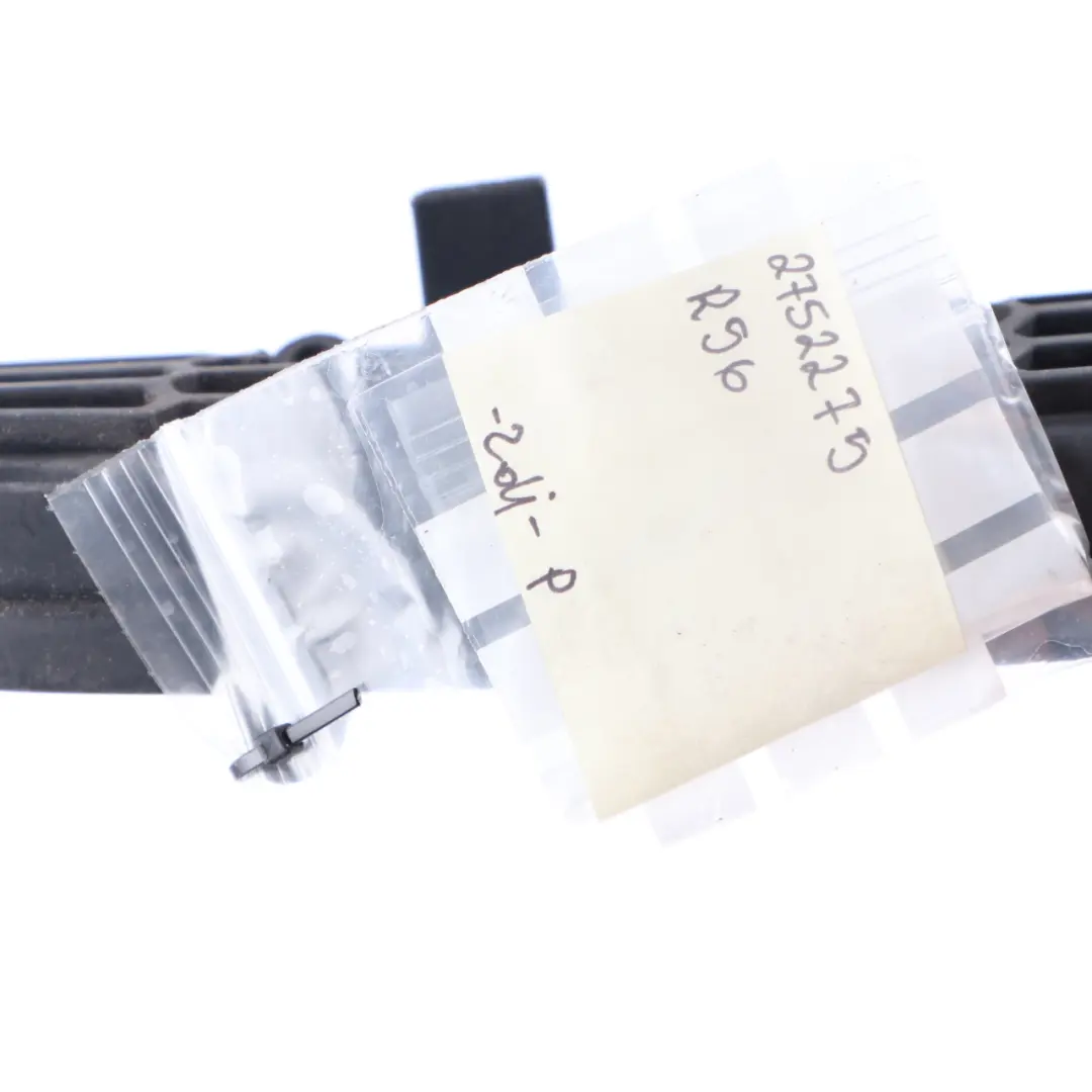 Griglia di ingresso aria Cofano Scoop per Mini Cooper One R55 R56 R57 con numero di parte 2752275 Mini Cooper One R55 R56 R57 Griglia di ingresso aria Cofano Scoop - SKU 2752275 - Numero di parte 2752275