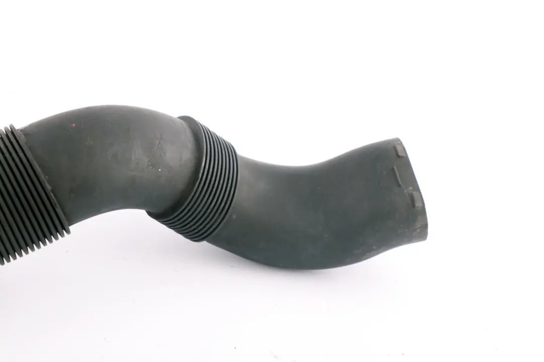 Przewód Wąż Rura Filtra Powietrza do Mini Cooper S R55 R56 o numerze 2753070 Mini Cooper S R55 R56 Przewód Wąż Rura Filtra Powietrza - SKU 2753070 - Numer Części 2753070