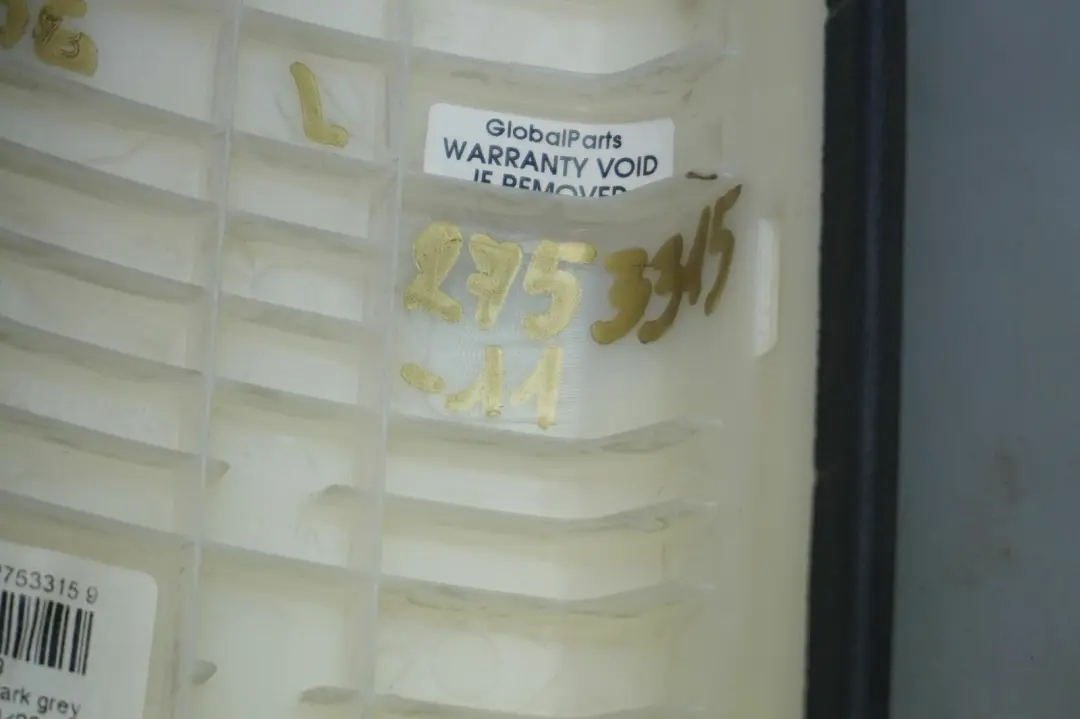 Podłokietnik Drzwi Lewy Przód do Mini Cooper R55 R56 o numerze 2753315 Mini Cooper R55 R56 Podłokietnik Drzwi Lewy Przód - SKU 2753315-11 - Numer Części 2753315