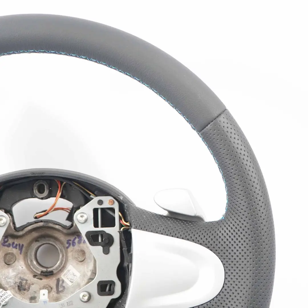 NOUVEAU Volant de direction en cuir noir avec palettes M-threads pour Mini Cooper R56 à propos du numéro de pièce 2754633 Mini Cooper R56 NOUVEAU Volant de direction en cuir noir avec palettes M-threads - SKU 2754633-1 - Numéro de pièce 2754633