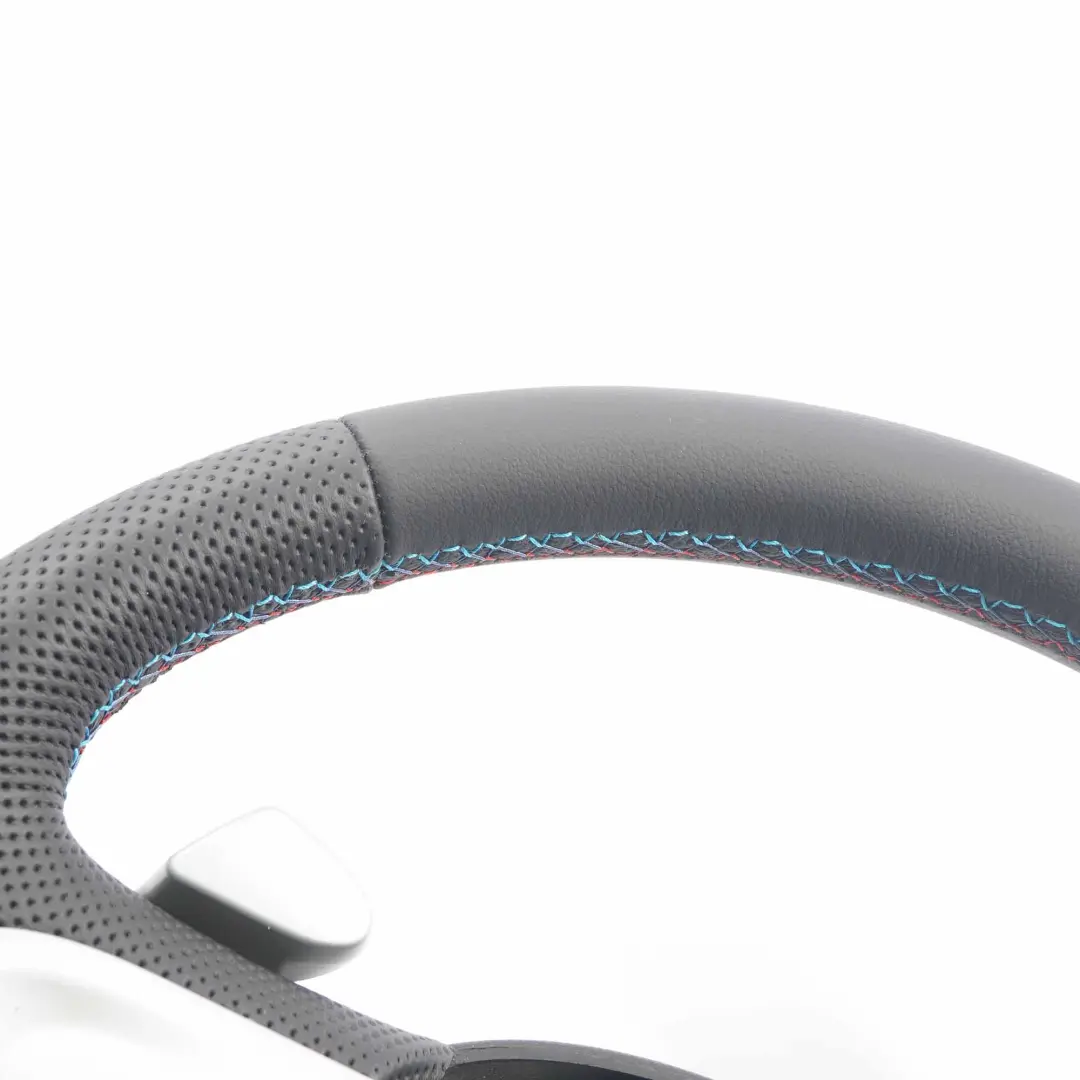 NUOVO Nero Pelle Sport Look Volante Paddle M-threads per Mini Cooper R56 con numero di parte 2754633 Mini Cooper R56 NUOVO Nero Pelle Sport Look Volante Paddle M-threads - SKU 2754633-1 - Numero di parte 2754633