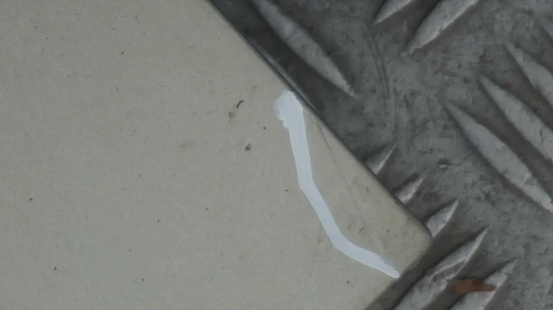 Błotnik lewy Sparkling Silver do MINI Cooper R56 R57 o numerze 2754725 MINI Cooper R56 R57 Błotnik lewy Sparkling Silver - SKU 2754725-SS6 - Numer Części 2754725