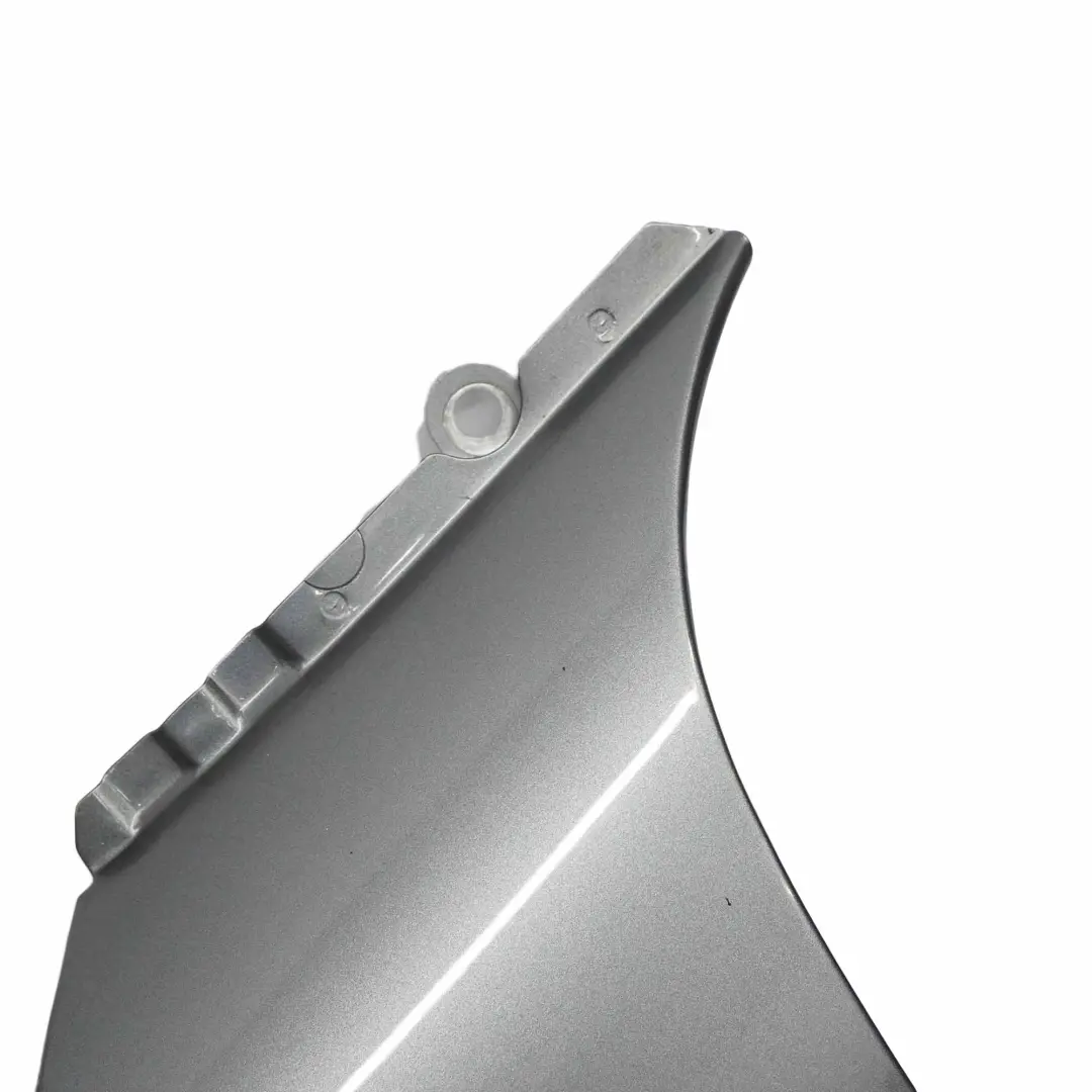 Panel Lateral Delantero Ala Izquierda Plata Oscuro Metalizado 871 para Mini R55 R56 con número de pieza 2754725 Mini R55 R56 Panel Lateral Delantero Ala Izquierda Plata Oscuro Metalizado 871 - SKU 2754725-DS5 - Número de pieza 2754725