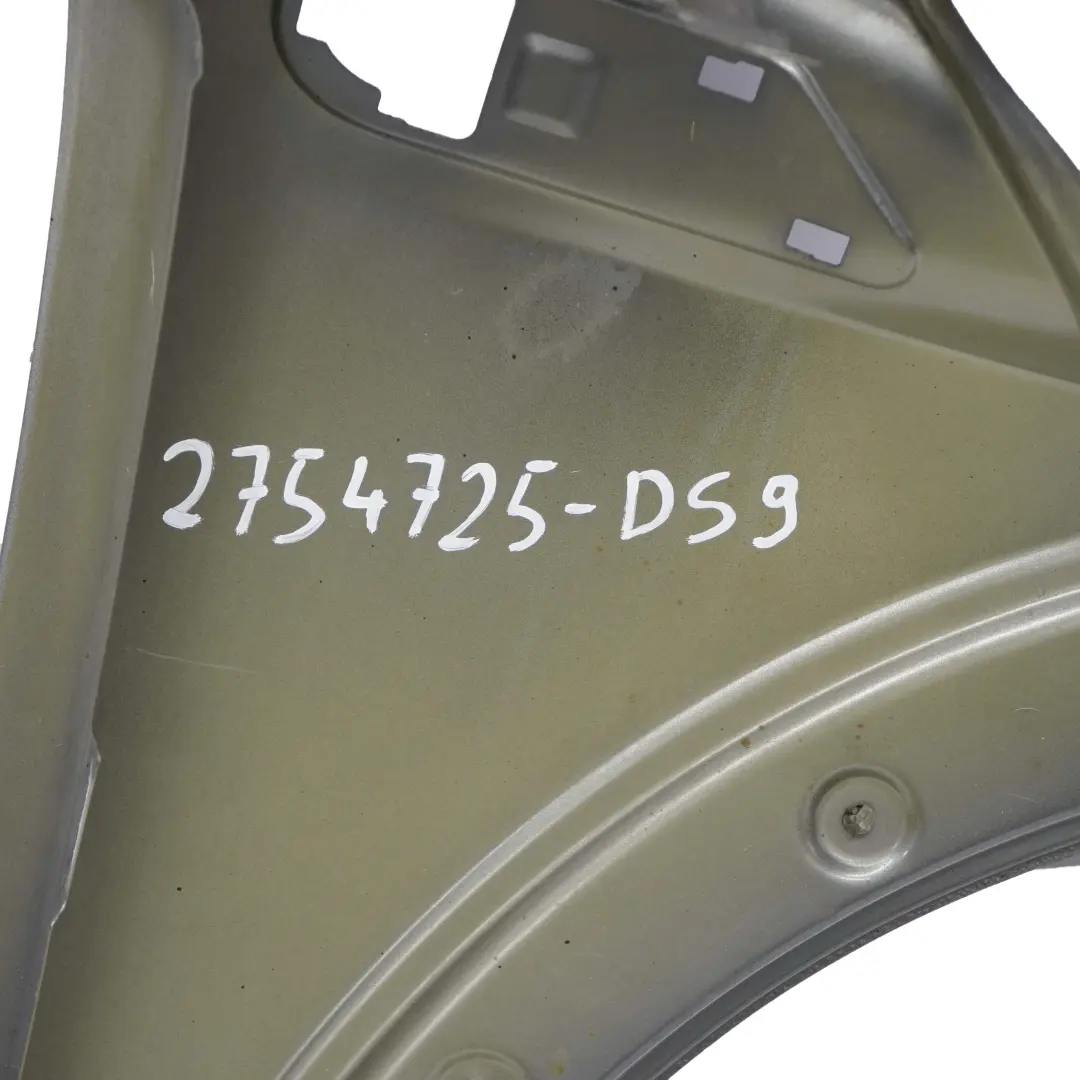 Seitenwand Vorne Links Dark Silver Silber - 871 für Mini R55 R56 R57 R58 9 mit Teilenummer 2754725 Mini R55 R56 R57 R58 9 Seitenwand Vorne Links Dark Silver Silber - 871 - SKU 2754725-DS9 - Teilenummer 2754725