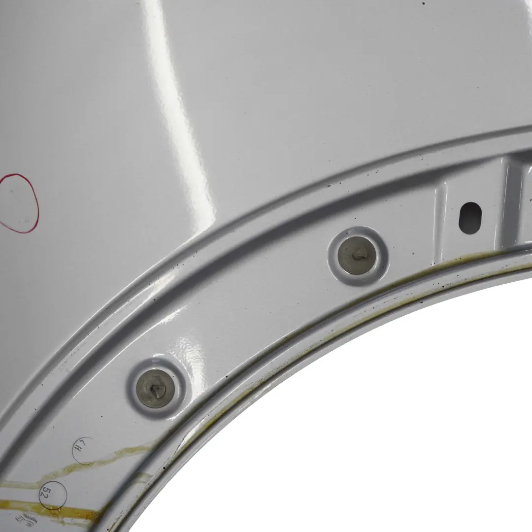 Seitenwand Vorn Links Pure Silver Metallic - 900 für Mini Cooper 4 R55 R56 R57 R58 mit Teilenummer 2754725 Mini Cooper 4 R55 R56 R57 R58 Seitenwand Vorn Links Pure Silver Metallic - 900 - SKU 2754725-PS4 - Teilenummer 2754725