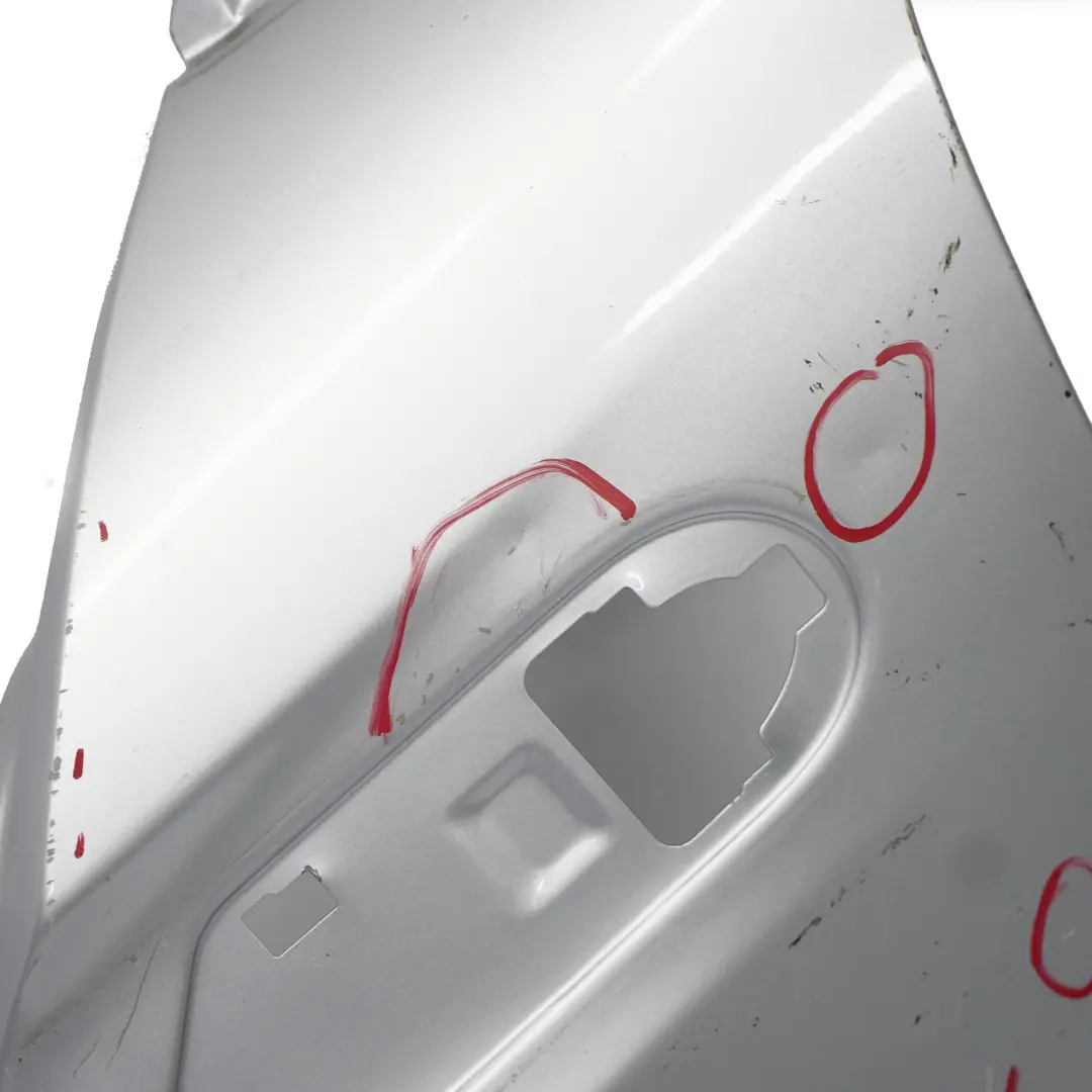 Panel Lateral Delantero Aleta Izquierda Plata Puro Metalico 900 para Mini R55 R56 R57 con número de pieza 2754725 Mini R55 R56 R57 Panel Lateral Delantero Aleta Izquierda Plata Puro Metalico 900 - SKU 2754725-PS6 - Número de pieza 2754725