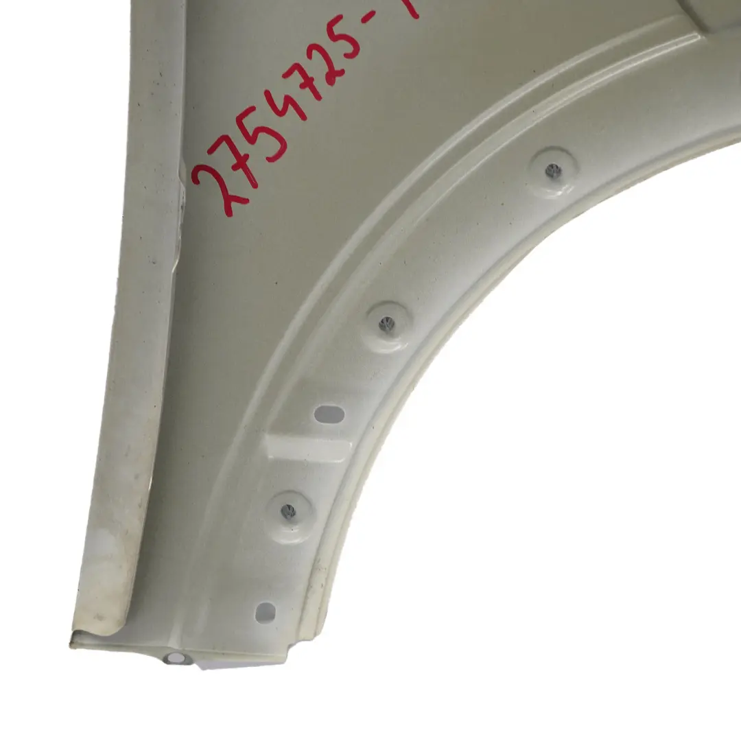 Pannello laterale parafango anteriore sinistro R55 Pepper White - 850 per Mini R56 con numero di parte 2754725 Mini R56 Pannello laterale parafango anteriore sinistro R55 Pepper White - 850 - SKU 2754725-PW13 - Numero di parte 2754725