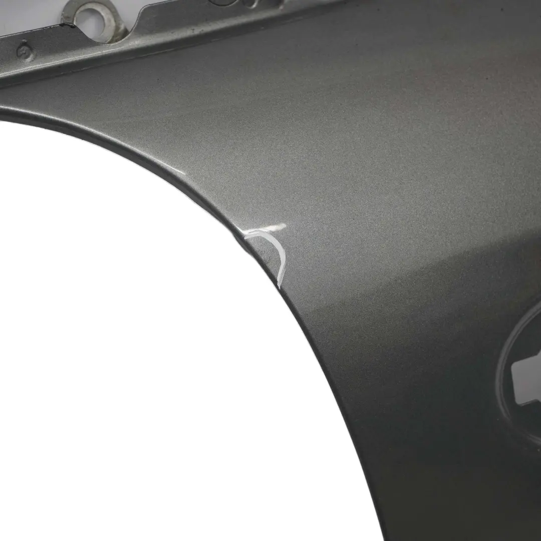 Panel Lateral Delantero Ala Derecha Plata Oscuro - 871 para Mini Cooper R55 R56 R57 con número de pieza 2754726 Mini Cooper R55 R56 R57 Panel Lateral Delantero Ala Derecha Plata Oscuro - 871 - SKU 2754726-DS10 - Número de pieza 2754726