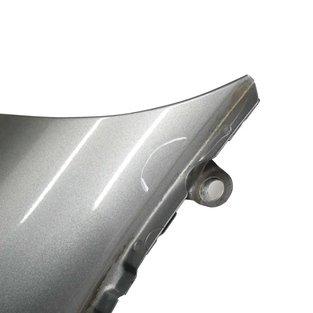 Pannello Laterale Anteriore Destro Parafango Scuro Argento - per Mini R55 R56 R57 con numero di parte 2754726 Mini R55 R56 R57 Pannello Laterale Anteriore Destro Parafango Scuro Argento - - SKU 2754726-DS11 - Numero di parte 2754726