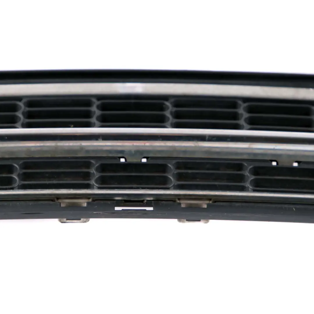 Griglia Ornamentale Inferiore 5111 per BMW Cooper One R55 R56 R57 con numero di parte 2755463 BMW Cooper One R55 R56 R57 Griglia Ornamentale Inferiore 5111 - SKU 2755463 - Numero di parte 2755463