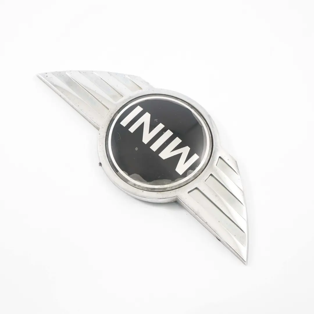 Tronc Le Hayon Embleme Arriere Logo Chrome pour Mini Clubman R55 à propos du numéro de pièce 2755602 Mini Clubman R55 Tronc Le Hayon Embleme Arriere Logo Chrome - SKU 2755602-1 - Numéro de pièce 2755602