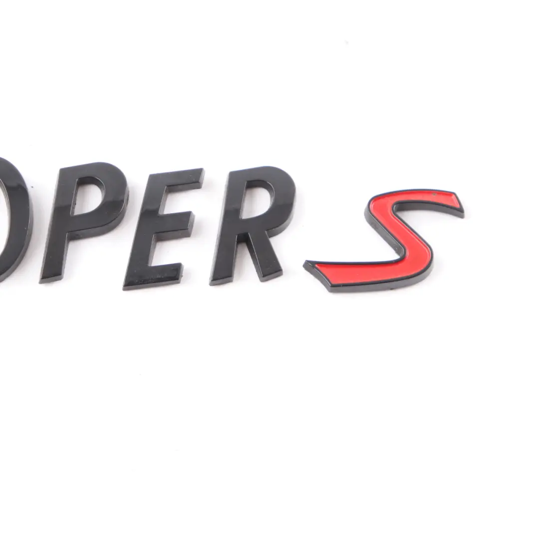 Coperchio baule Cooper S Lettering Emblema Logo per Mini Cooper R53 R55 R56 R57 con numero di parte 2755618 Mini Cooper R53 R55 R56 R57 Coperchio baule Cooper S Lettering Emblema Logo - SKU 2755618-2 - Numero di parte 2755618