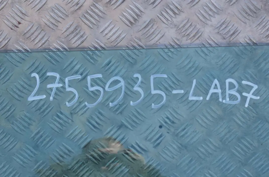 Porta Anteriore Sinistra Laser Blu A59 per Mini Cooper One R55 R56 R57 R58 con numero di parte 2755935 Mini Cooper One R55 R56 R57 R58 Porta Anteriore Sinistra Laser Blu A59 - SKU 2755935-LAB7 - Numero di parte 2755935