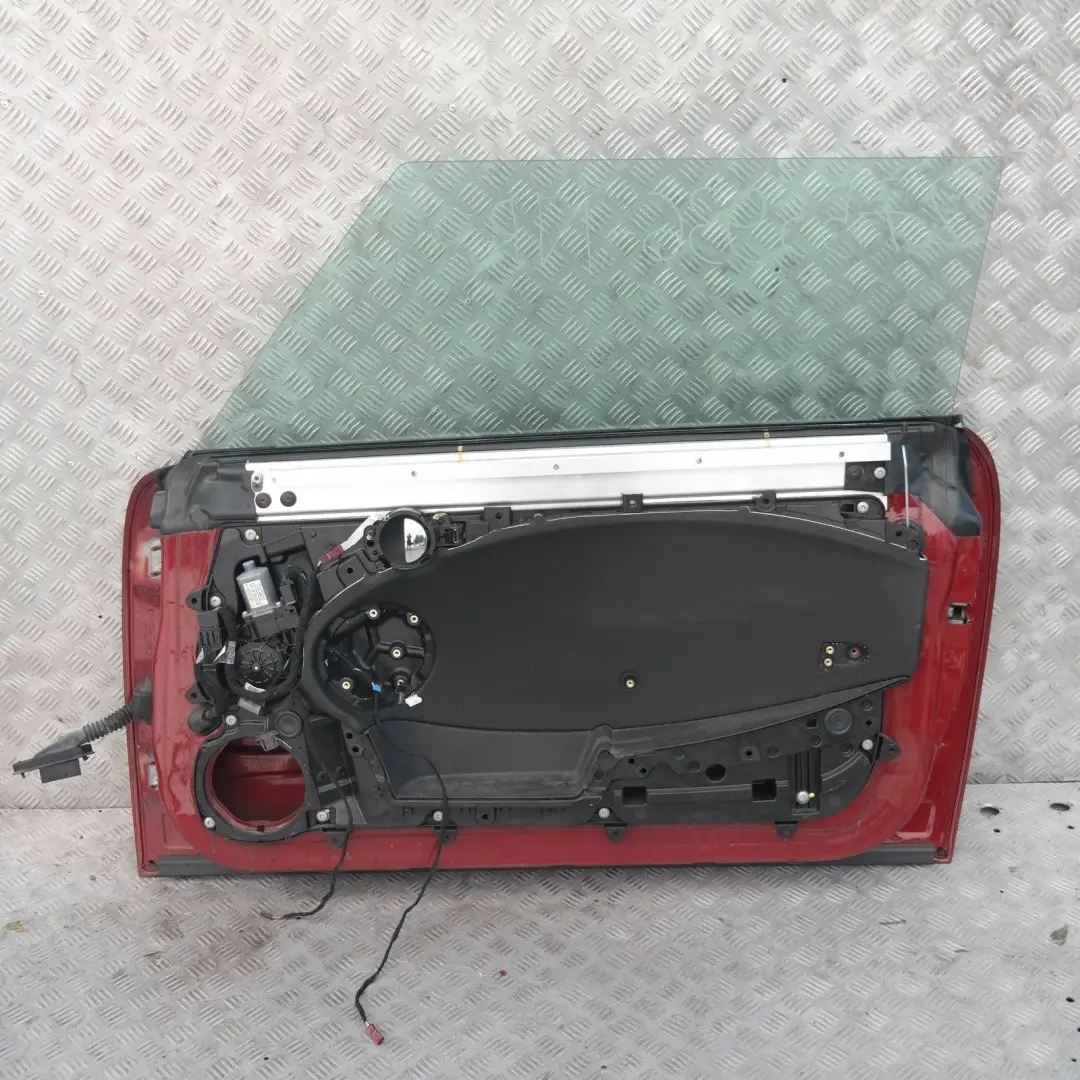 Drzwi prawe Nightfire Red 857 do Mini R55 R56 R57 o numerze 41002755936 Mini R55 R56 R57 Drzwi prawe Nightfire Red 857 - SKU 2755936-NR - Numer Części 41002755936