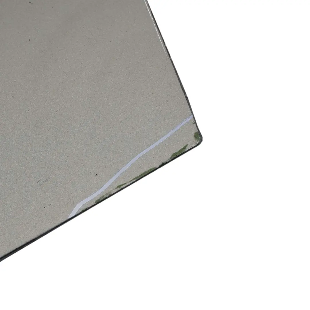 Puerta Delantera Derecha Sparkling Silver- A60 para Mini Cooper 5 R55 R56 R57 R58 R59 con número de pieza 2755936 Mini Cooper 5 R55 R56 R57 R58 R59 Puerta Delantera Derecha Sparkling Silver- A60 - SKU 2755936-SS5 - Número de pieza 2755936